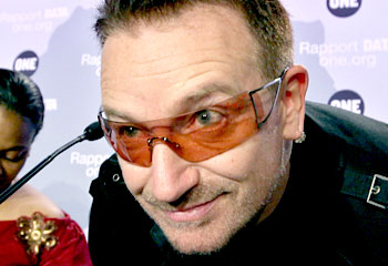 Bono reparte ostias (cada vez que pienses en apalear a Bono, sube este topic) 227527-bono-u2-mission-fight-fat