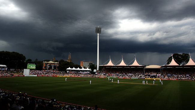 Micromax ODI Series: Blue Knight Hawks vs Hurricanes | 5th OD | 9th June 2013 | - Page 2 634555-rain-clouds