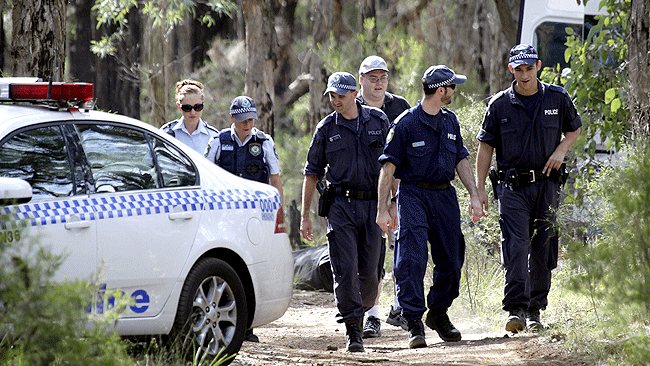 AUSTRALIA • Kiesha ABRAHAMS, 6  ~ Sydney 442867-kiesha-police-search-bushland