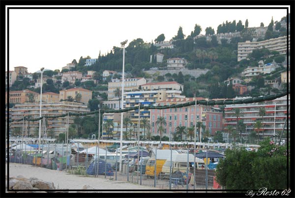 Menton 2009: les pieds dans l'eau Menton004