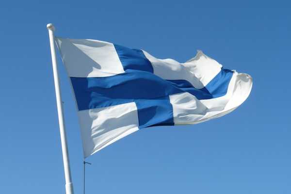 [Accepté] République de Finlande Finlande-drapeau