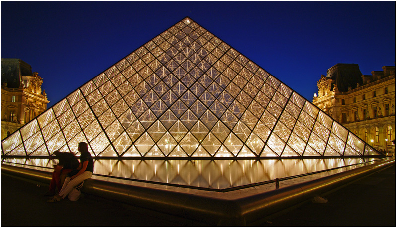 Photos de nuit : le Louvre. IMGP4390