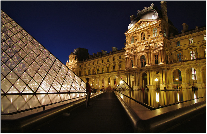 Photos de nuit : le Louvre. IMGP4398