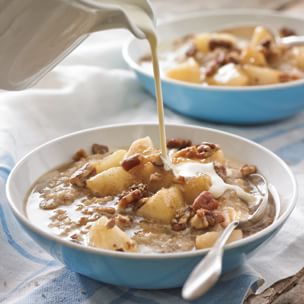 Steel-Cut Oats with Honeyed Pears and Glazed Pecans Img2l