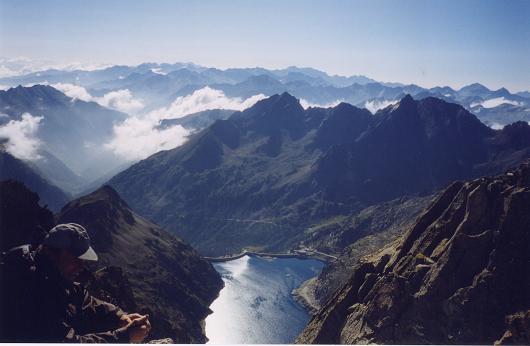 Dimanche 28 Aout Barrage deCap de Long 203-du-pic-de-Nouvielle-3091-m-le-lac-de-Cap-de-Long-28-08-1998