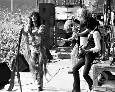Tus fotos favoritas de los dioses del rock, o algo - Página 2 Aerosmith-1977
