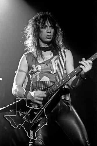 Vinnie Vincent - Page 26 011737_01558_bn_12af7uk6tg1689