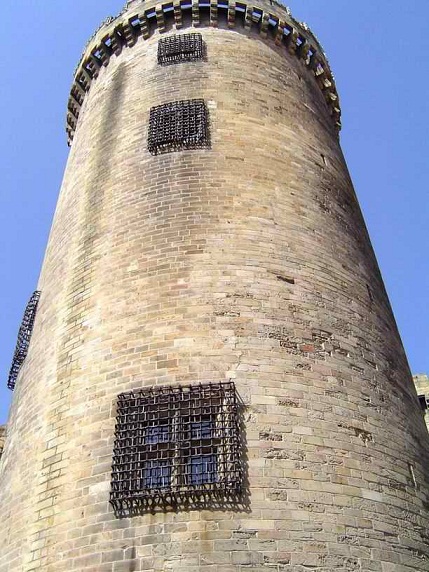 Châteaux - château des Milandes + autres.... 09-foix-04_1