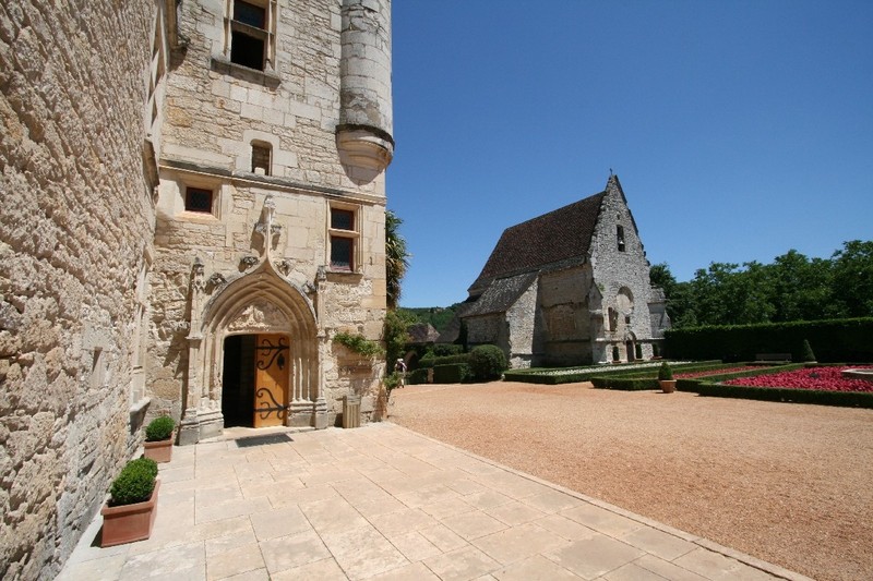 Châteaux - château des Milandes + autres.... PORTE-GOTHIQUE