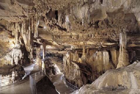 LIEUX INSOLITES,ORIGINAUX,MÉCONNUS en France(suite) SALLE-I