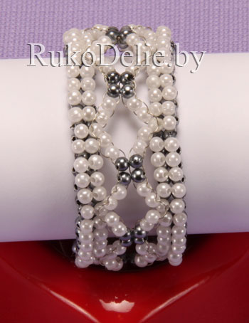 Bracelet fait de perles 8261