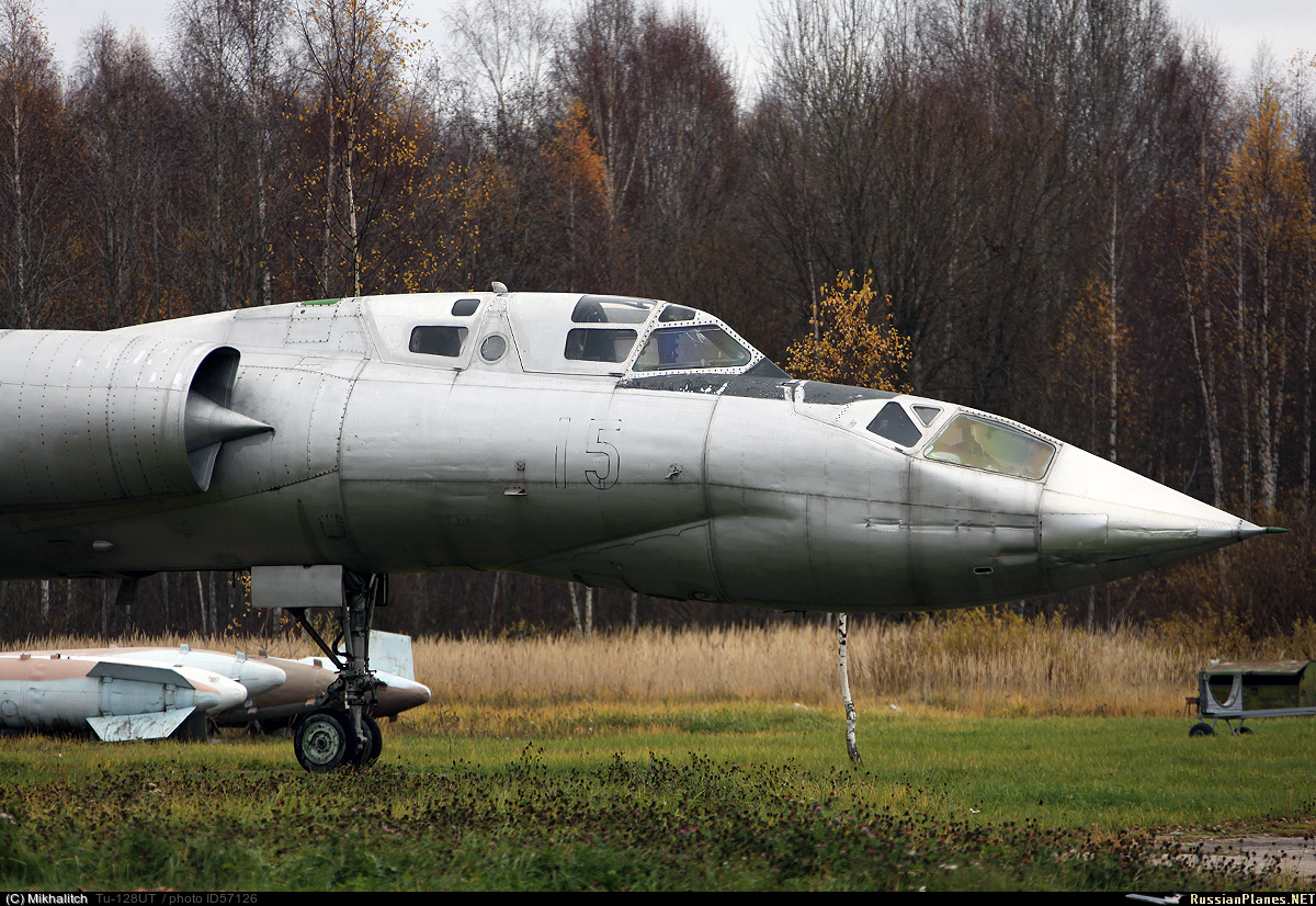 TUPOLEV TU-128 “FIDDLER” - El Peso Pesado de la IA-PVO 057126