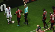 Les arbitres de L1 friands de cartons rouges