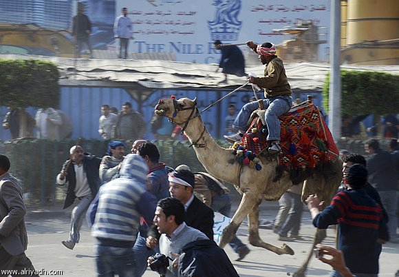 شاهد اجمل صور من ايام غضب الشعب المصري في ميدان التحرير  460525814443