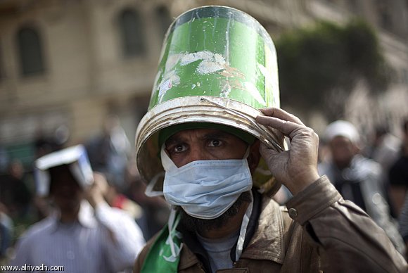 شاهد بالصور اختراعات الشعب المصري  في ميدان التحرير هههههههههههه  119236276125