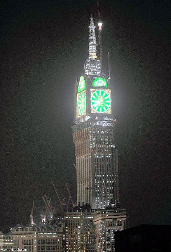  برج مكة المكرمة وهي أكبر ساعة في العالم  545949616585