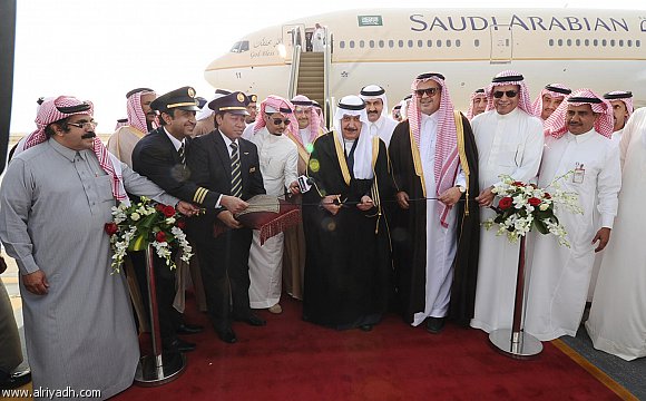 تدشين اول طائرة B777-300ER للخطوط السعودية 828865875204