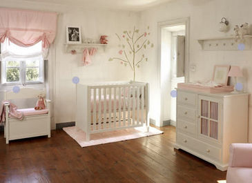 Aide dans choix couleur parquet (+ peinture murs) pour chambres enfants (+ parents) Chambre-Bebe-0-3-Ans-The-White-Store