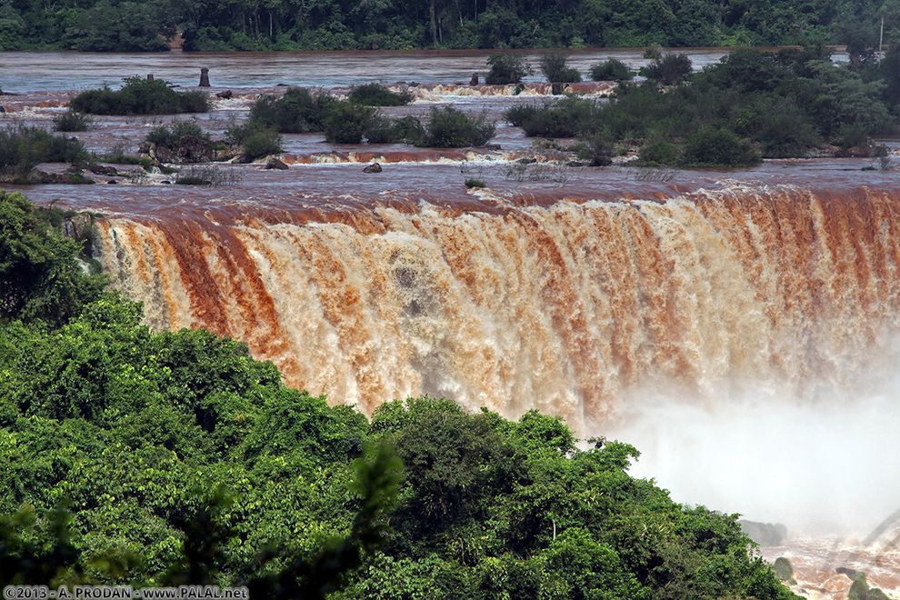 Cataratas del Iguazú 01d16ba2c2eed8afb7548c4f81fd8ce9