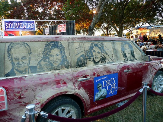 Scott Wade dibuja en los coches sucios 24_dirty_car_art_creativing