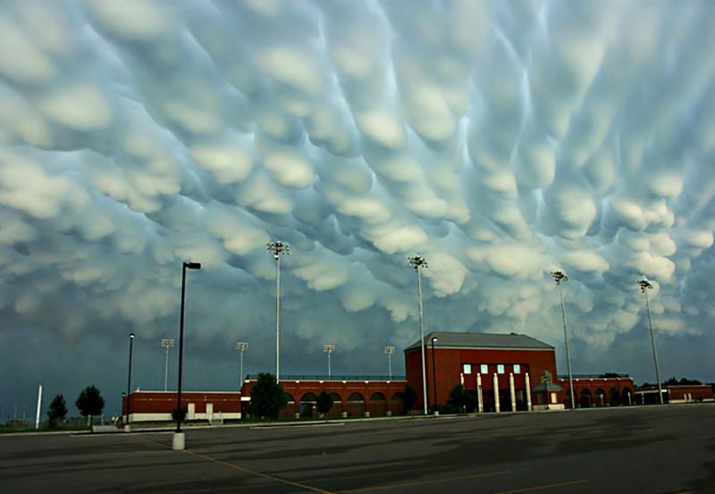 Cuando las nubes parecen pintadas Undulatus-asperatus-04