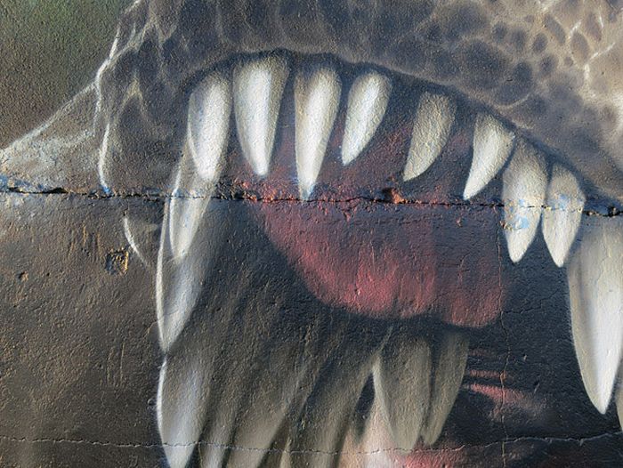 Fenomenal graffiti inspirado en Jurassic Park Jurassic_park_graffiti_11