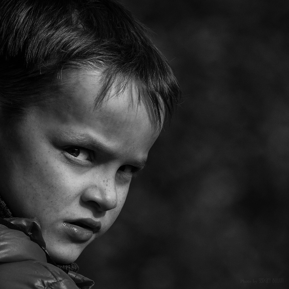 Ancianos y niños en blanco y negro 3