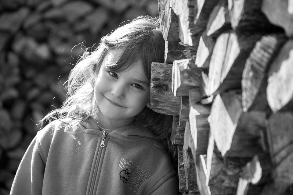 Ancianos y niños en blanco y negro 16