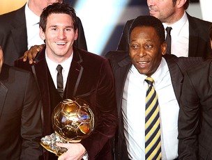 Messi supera Pelé em ranking feito por famosa revista americana Messi_pele_neymar_ap_60