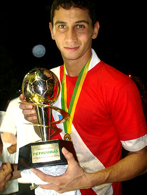 صور لنادي سانتوس بمناسبه الفوز بكأس البرازيل 2010   Paulohenriqueganso_gcom_3