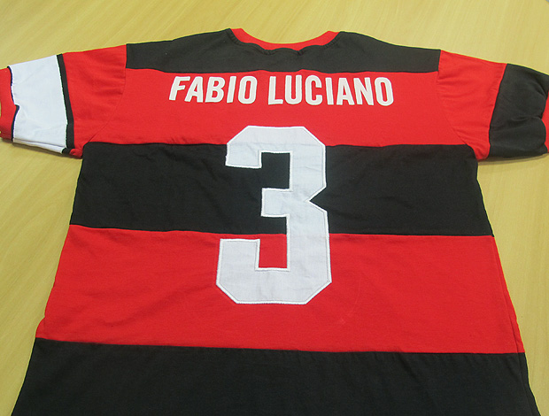 Fábio Luciano lança camisa comemorativa Camisafabioluciano_flamengo_gcom-5_60