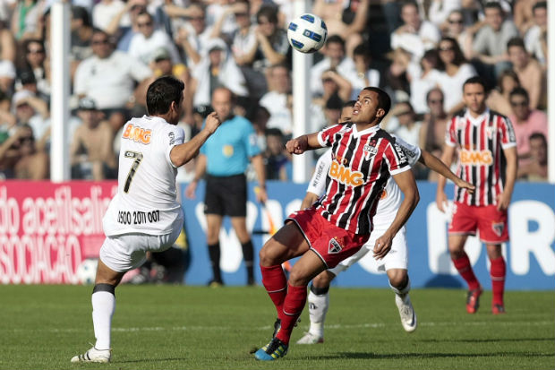 Empate na Vila breca ascensão de Santos e São Paulo no Brasileirão Splucas_henrique.jpg