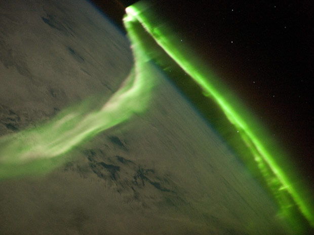 Astronautas da ISS fotografam aurora austral Aurora-austral