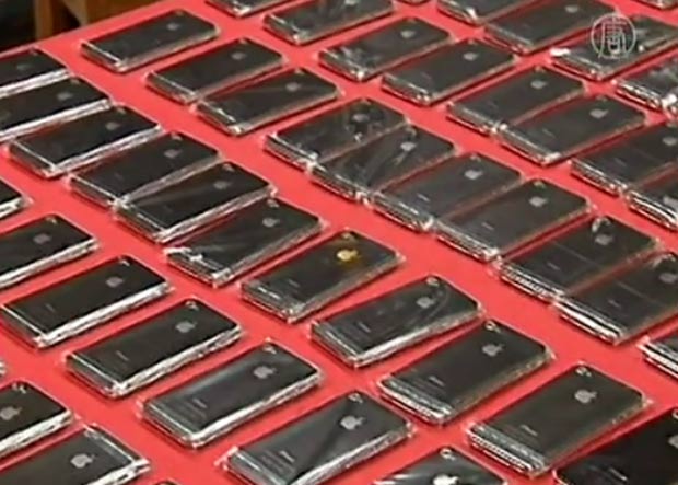 Homem é preso com 30 iPhones amarrados à cintura na China Sem-titulo-10