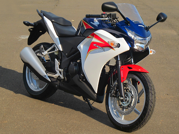 Honda CBR 250R chega ao Brasil por R$ 15.490 Img_8648