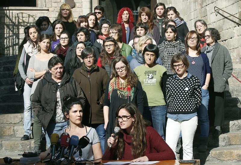 Choque cultural y lingüístico - Página 3 Mujeres-cup-efe-27012016-1