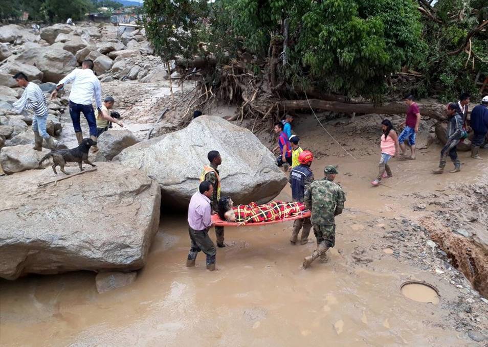 Al menos 112 muertos y 185 heridos por una avalancha en el sur de Colombia Avalancha-colombia