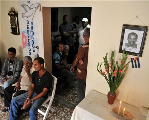 Federico Jimenez Losantos: Muere el preso cubano Orlando
