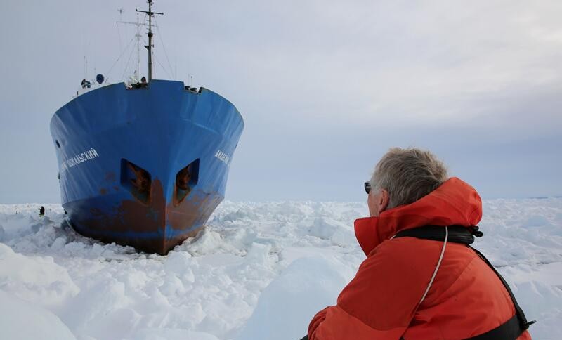 ¿Qué ocurre en la Antártida? Barco-encallado-hielo-antartida-1