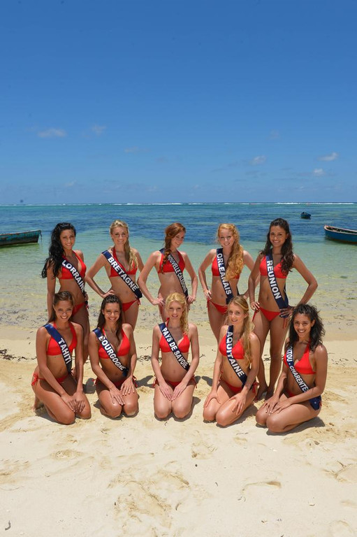 2013 | Miss France | Final 8/12 - Page 4 Les-candidates-au-titre-de-miss-france-2013-se-prettent-volontiers-10810278lrkzr