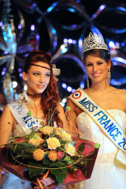 Official Thread - Delphine Wespiser - Miss France 2012 (World France 2012 - 1/4 finalist at Top Model fast Track) Miss-alsace-2011-delphine-wespiser-candidate-election-miss-10577343owuem_1879