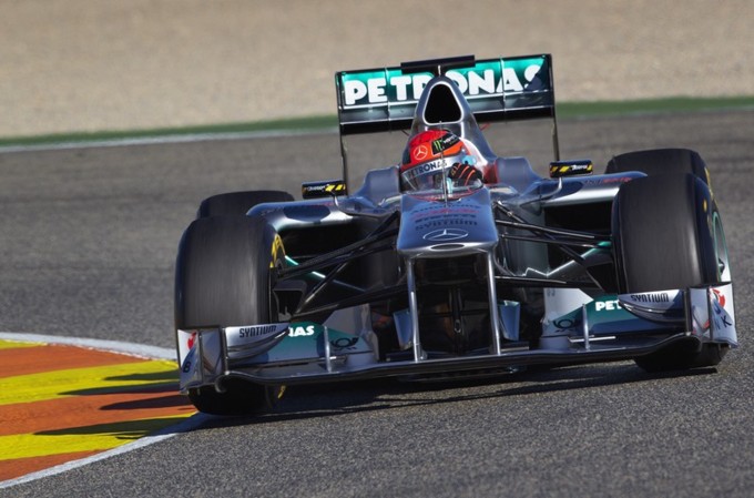 [Formule 1] Saison 2011 Nico-rosberg-et-michael-schumacher-piloteront-la-mercedes-mgp-10398831zgkaf_1915