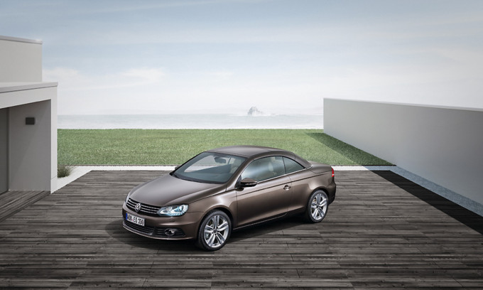  سيارة  Volkswagen Eos بالصور Volkswagen-eos-10330839kcumg_1915