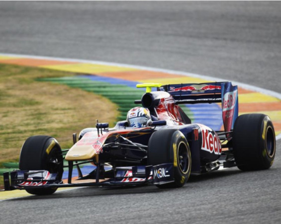 [Formule 1] Saison 2011 Toro-rosso-reconduit-ses-deux-pilotes-de-l-annee-derniere-sebastien-10398843bnvoi_1915