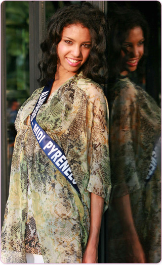 Les Miss France - Page 2 2690990uktxd