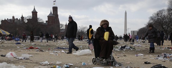 Le Monde selon Barack... - Page 3 OB-CZ623_crowds_F_20090121201517