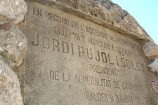 Un Ayuntamiento de Lleida regido por el PP repone la placa de la calle Jordi Pujol arrancada en agosto Placa-pujol-wk