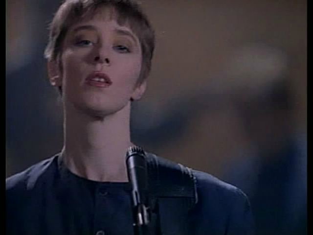 Suzanne Vega 54a82ee7f1a5