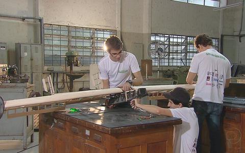 [Brasil] Estudantes da UFPE fazem miniavião para participar de concurso nacional 2155906