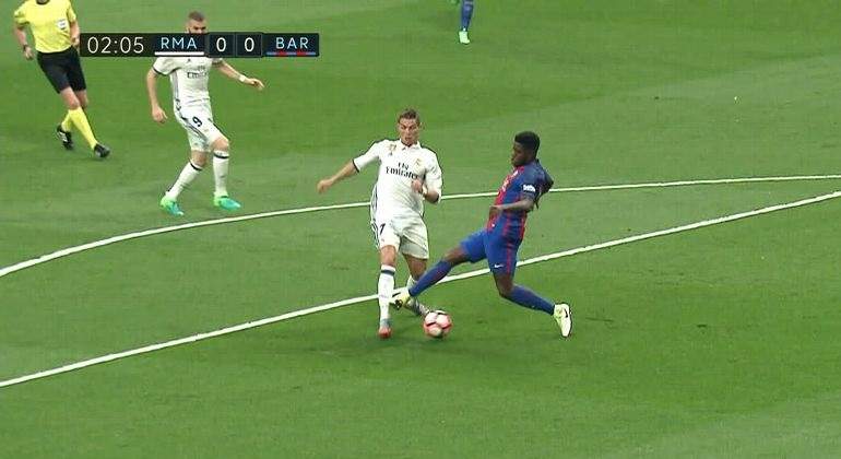 Liga BBVA - Seguimiento Barça - Madrid - Página 30 Umtiti-cristiano-penalti-captura